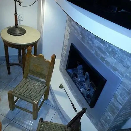 Lovely Apartment Near Akropolis And Plaka Athens Exterior photo