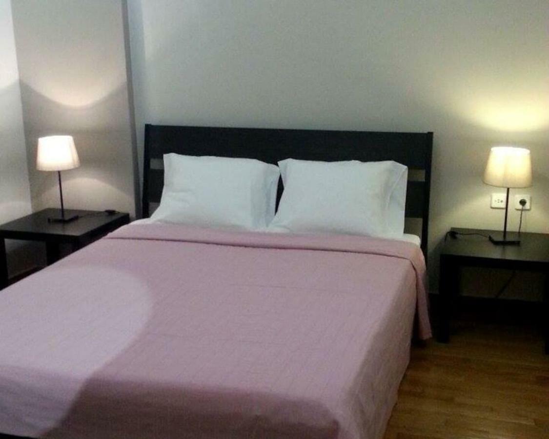 Lovely Near Akropolis And Plaka Athens